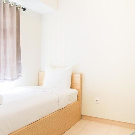 Simply Minimalist 2Br The Springlake Summarecon Apartment By Travelio ブカシ エクステリア 写真