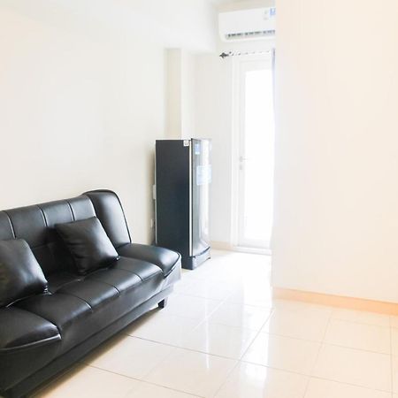 Simply Minimalist 2Br The Springlake Summarecon Apartment By Travelio ブカシ エクステリア 写真