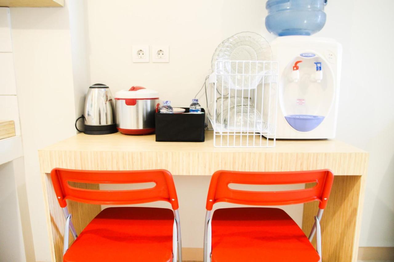 Simply Minimalist 2Br The Springlake Summarecon Apartment By Travelio ブカシ エクステリア 写真