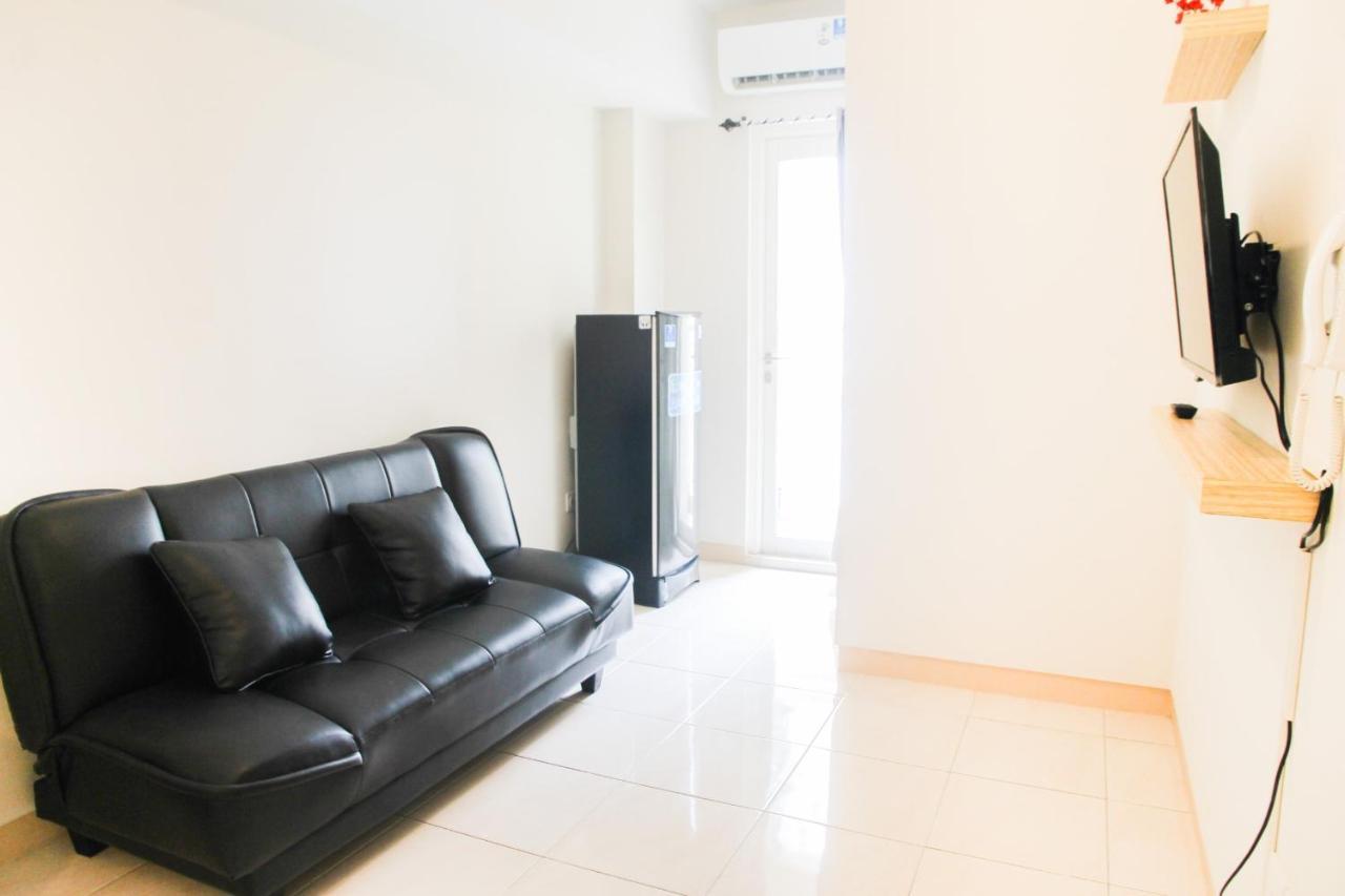 Simply Minimalist 2Br The Springlake Summarecon Apartment By Travelio ブカシ エクステリア 写真